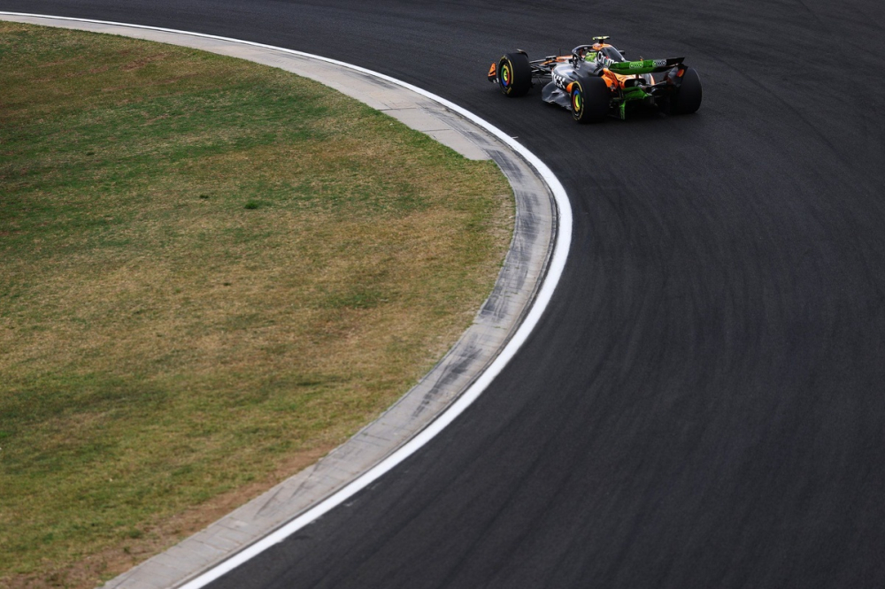 EL1 - Les McLaren et les Ferrari rapides, Red Bull un cran derrière