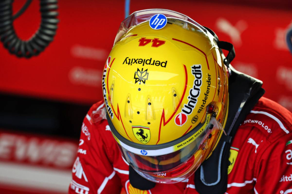 Lewis Hamilton craque chez Ferrari : 