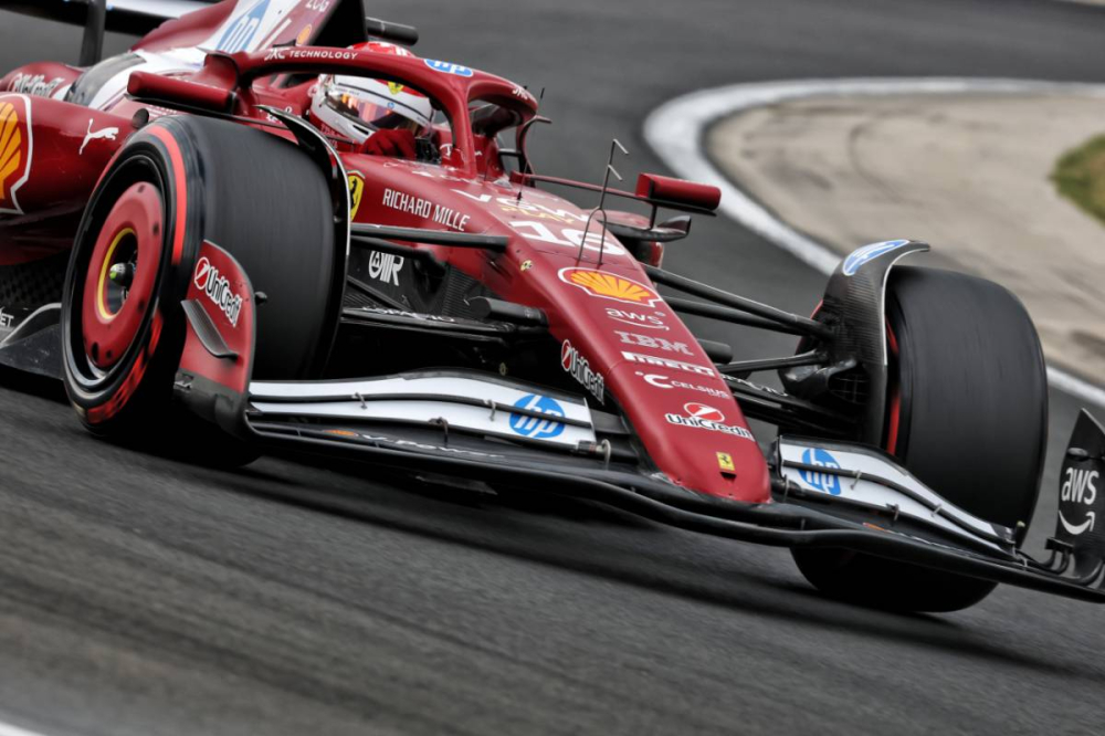 Coup de théâtre en Hongrie : Charles Leclerc décroche la pole et humilie McLaren