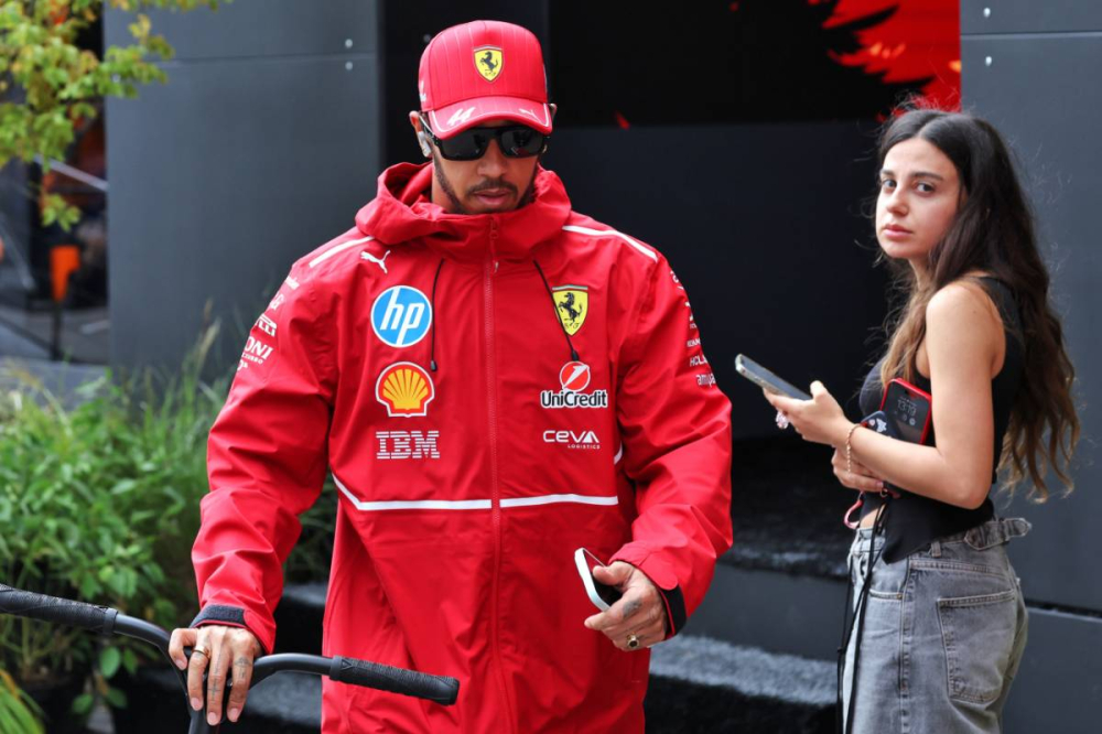 Hamilton déjà sous pression chez Ferrari : Jean Alesi tire la sonnette d’alarme