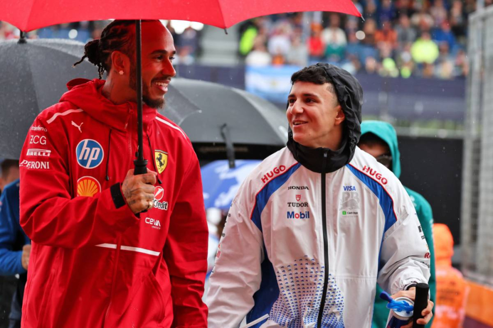 Bernie Ecclestone voit Isack Hadjar succéder à Lewis Hamilton