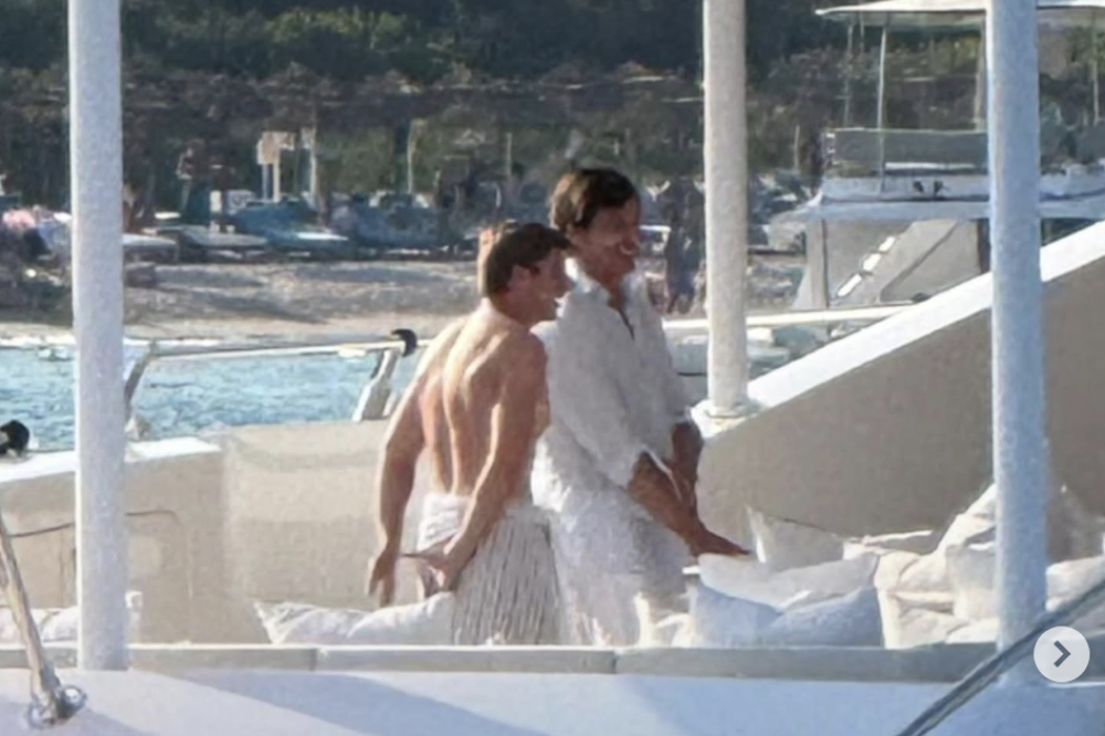 Max Verstappen surpris sur le yacht de Toto Wolff, la rumeur Mercedes relancée