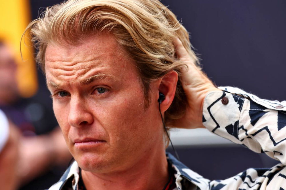 Jacques Villeneuve attaque Rosberg : 