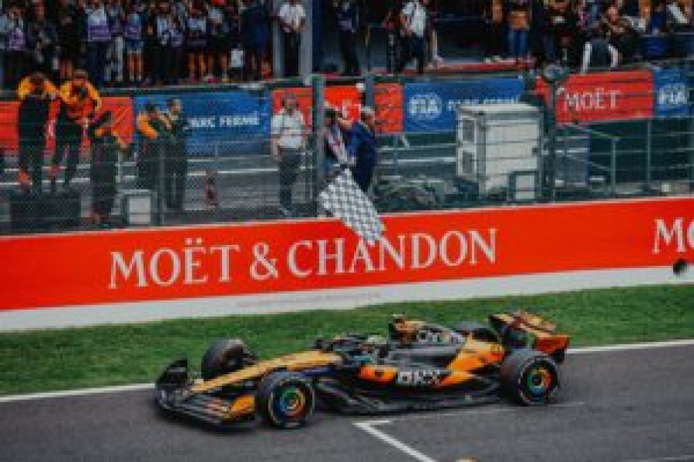 F1 – McLaren mettra aux enchères sa monoplace de 2026