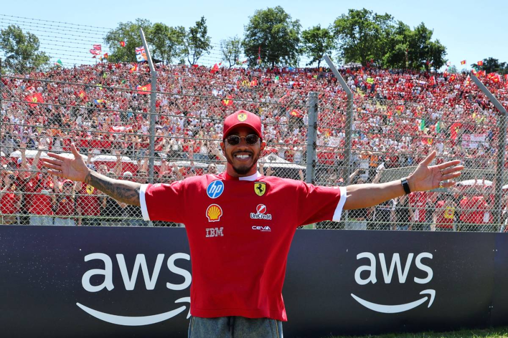 Lewis Hamilton met les choses au clair : ses documents chez Ferrari ne sont pas des ordres