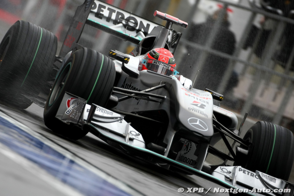Schumacher n'était 'pas plus habile' que Hamilton mais savait 'tirer le maximum de l'équipe'