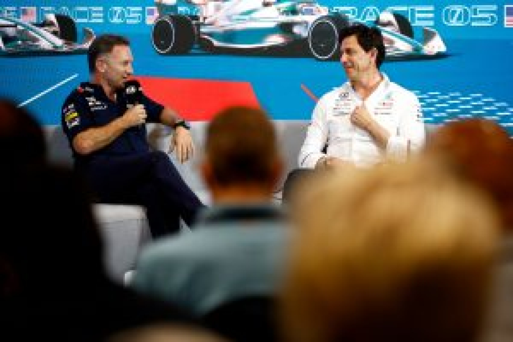 Christian Horner « s’est souvent comporté comme un connard » en F1 selon Toto Wolff