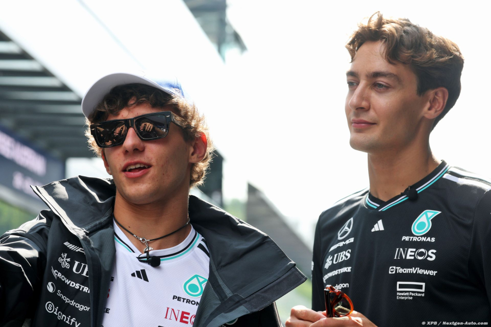 Russell défend Antonelli et révèle le soutien que Mercedes F1 apporte à l'Italien