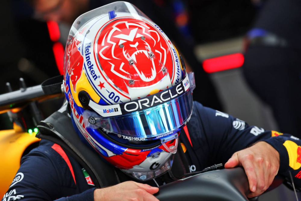 Max Verstappen porté par un 