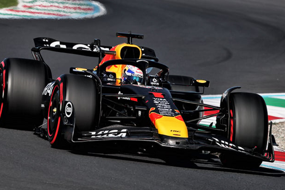 Max Verstappen arrache la pole à Monza, devant les McLaren