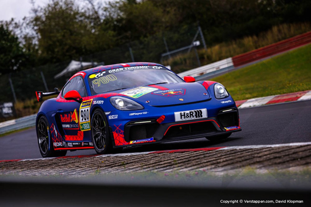 Verstappen obtient un permis crucial et se fixe un objectif sur le Nürburgring