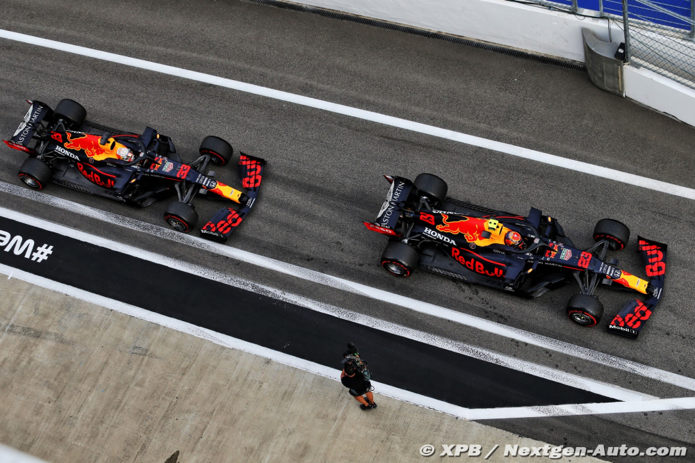 Albon 'n'avait pas l'expérience nécessaire' pour comprendre Verstappen en 2020