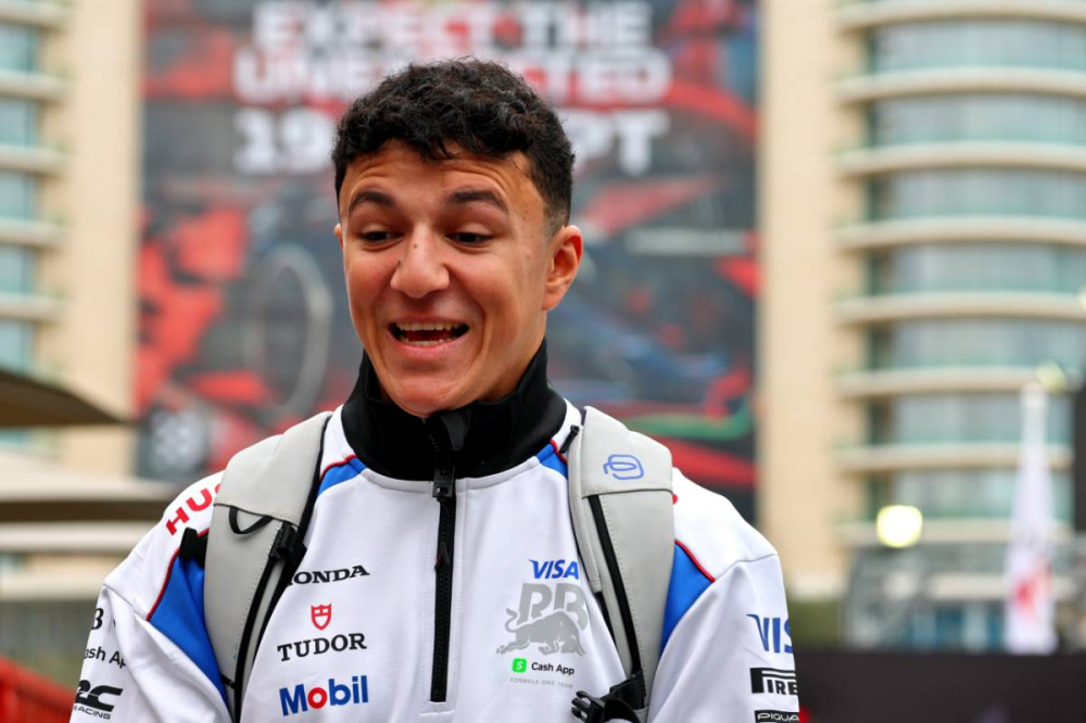Isack Hadjar répond aux rumeurs d’un futur chez Red Bull