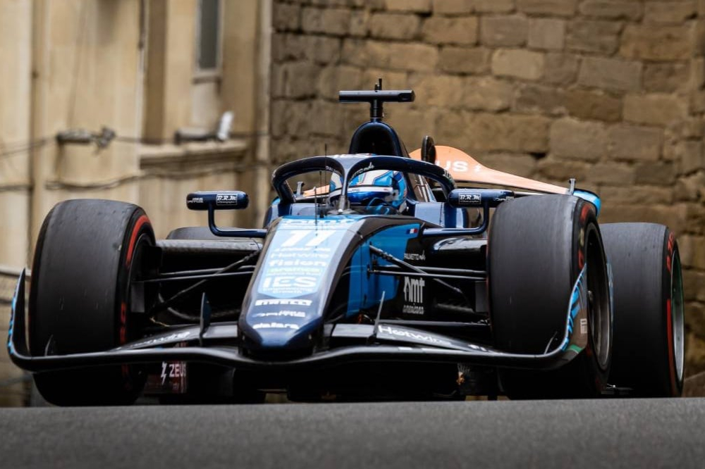 Jak Crawford (DAMS) s'impose à Bakou et relance le championnat F2