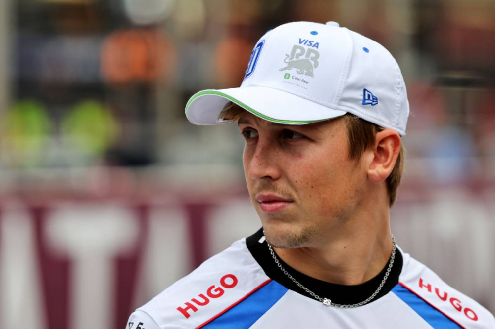 Énorme coup de chaud pour Liam Lawson : encensé à Bakou, mais Red Bull lui ferme la porte