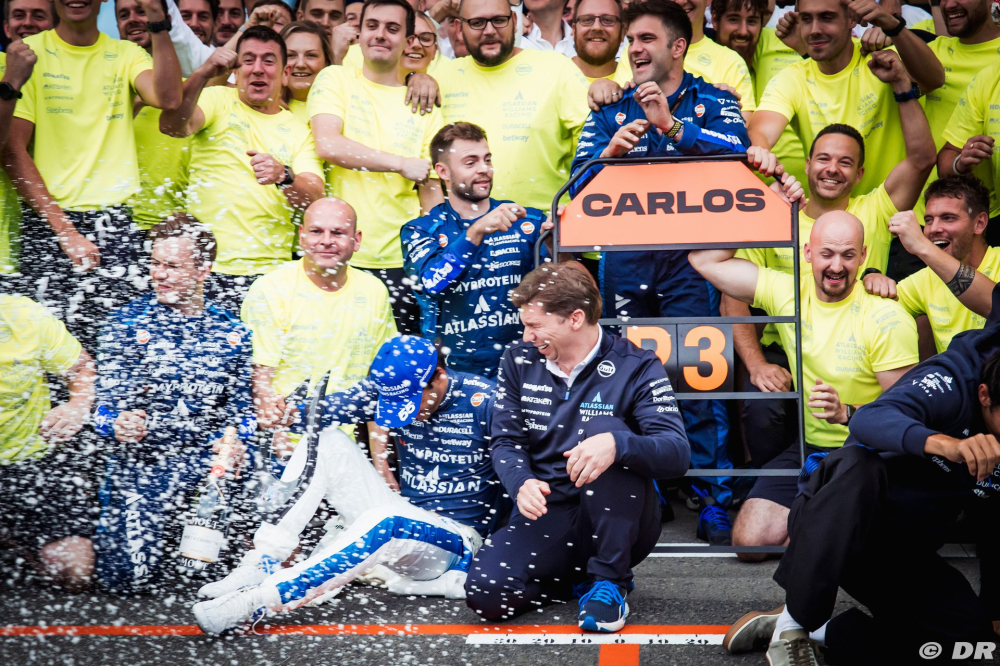 Vowles se félicite que 'redéfinir la stratégie' avec Sainz ait payé dès Bakou