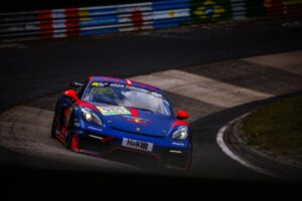 Max Verstappen arrive en GT3 : des débuts attendus ce week-end sur la Nordschleife