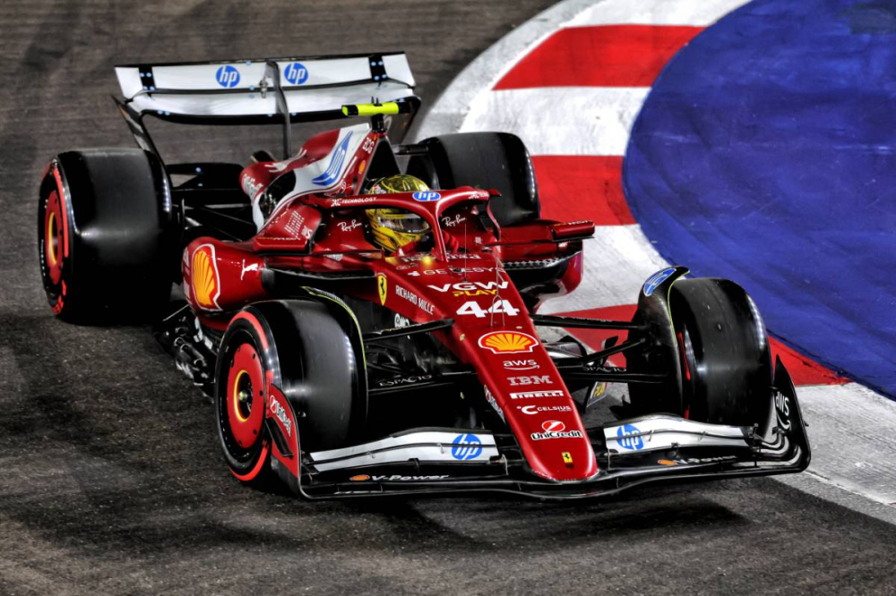 Lewis Hamilton brille à Singapour, mais Ferrari gâche tout : la frustration monte