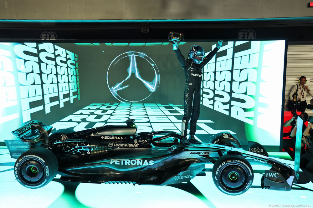 'Ces F1 sont des pochettes surprises' : Wolff 'n'aurait pas cru' à une victoire de Mercedes