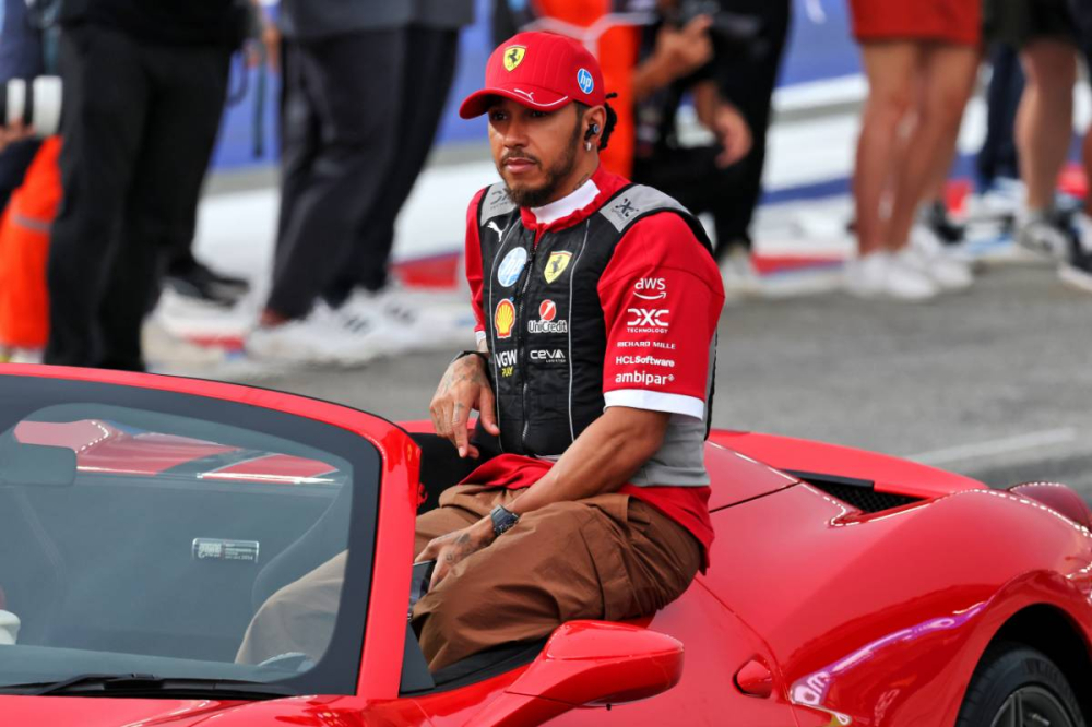 Lewis Hamilton s’emporte contre la FIA : 