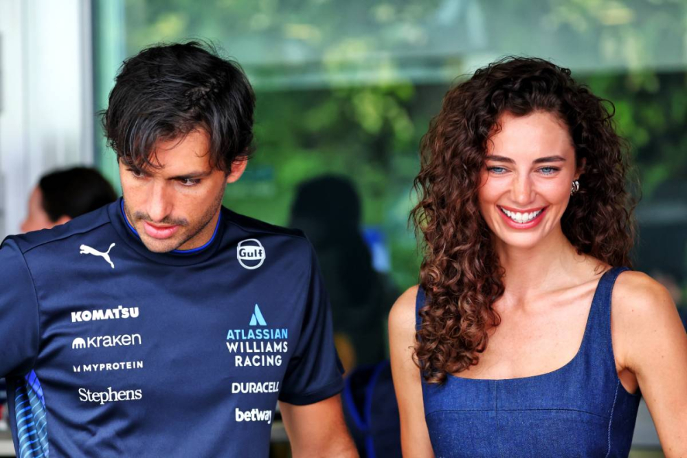 Carlos Sainz s’agace d’une dérive en F1 : 