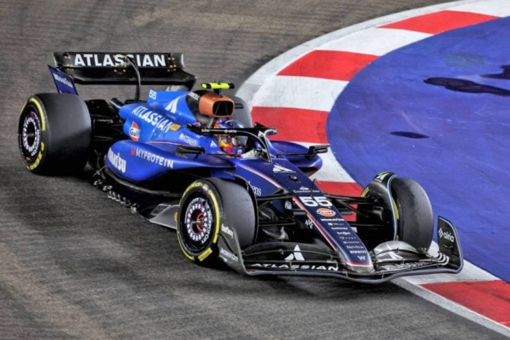 Carlos Sainz met le doigt sur la faiblesse persistante de Williams en qualifications