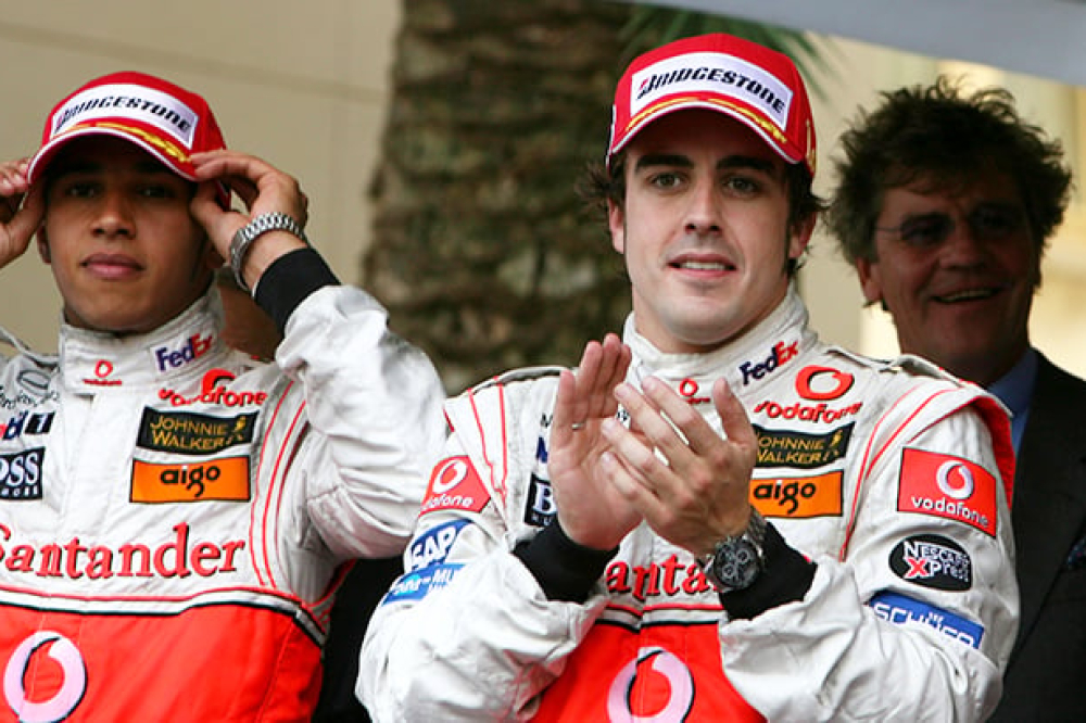 Quand Fernando Alonso offrait 1000 euros à ses mécaniciens… et que McLaren s’énervait