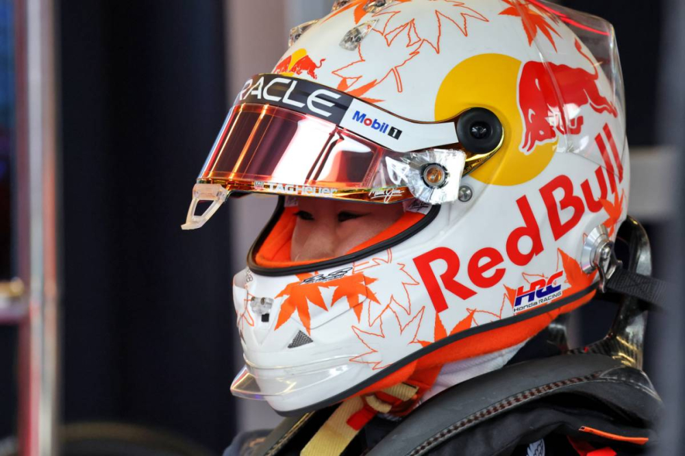 Yuki Tsunoda s’emporte encore contre Lawson
