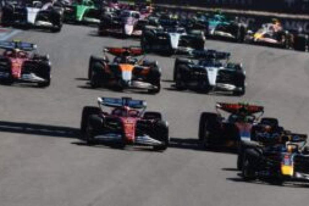 Verstappen triomphe à Austin et relance la course au titre