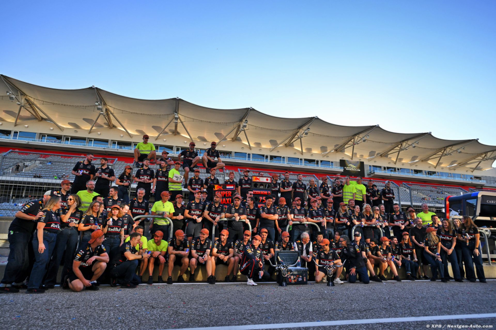Mekies salue un Verstappen 'extraordinaire' et une équipe Red Bull 'courageuse'