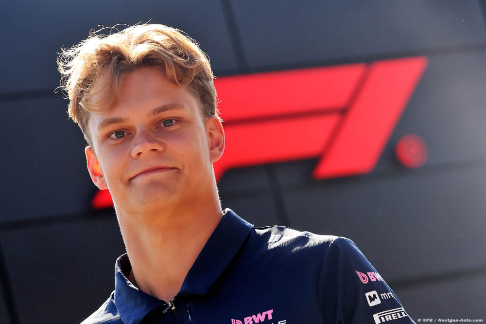 Aron retrouve le volant de l'Alpine sur les hauteurs de Mexico