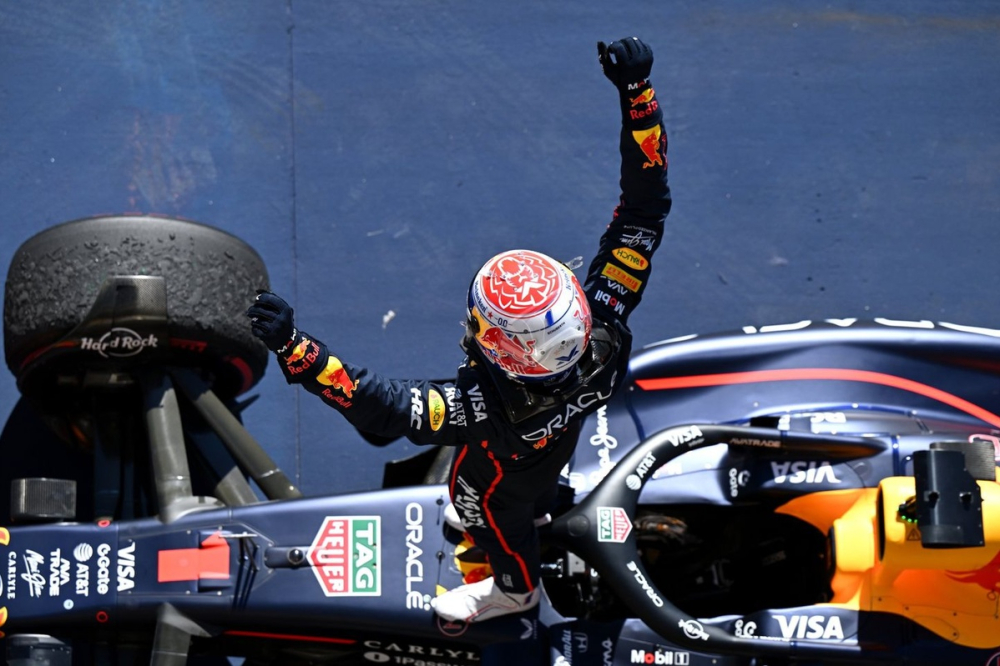 Comment Verstappen a repris 64 points à Piastri en quatre GP
