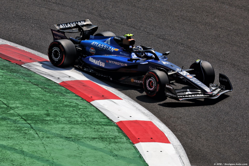 Qualifié septième, Sainz est 'de plus en plus performant' mais il s'élancera 12e