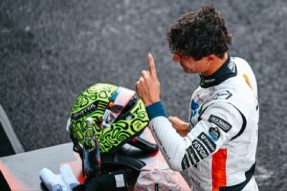 Norris s’offre une pole magistrale à Mexico, Piastri en difficulté