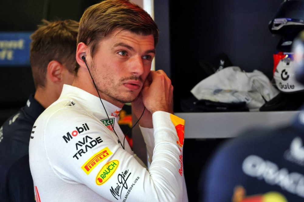 Max Verstappen passe à l’attaque : la guerre du titre est lancée