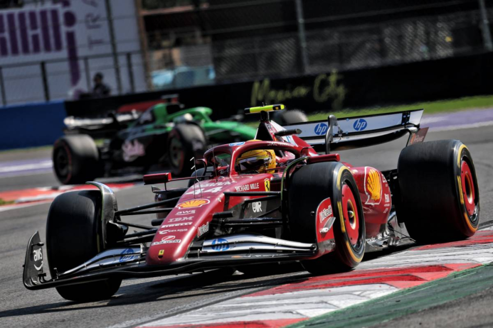 Ferrari fulmine toujours : 