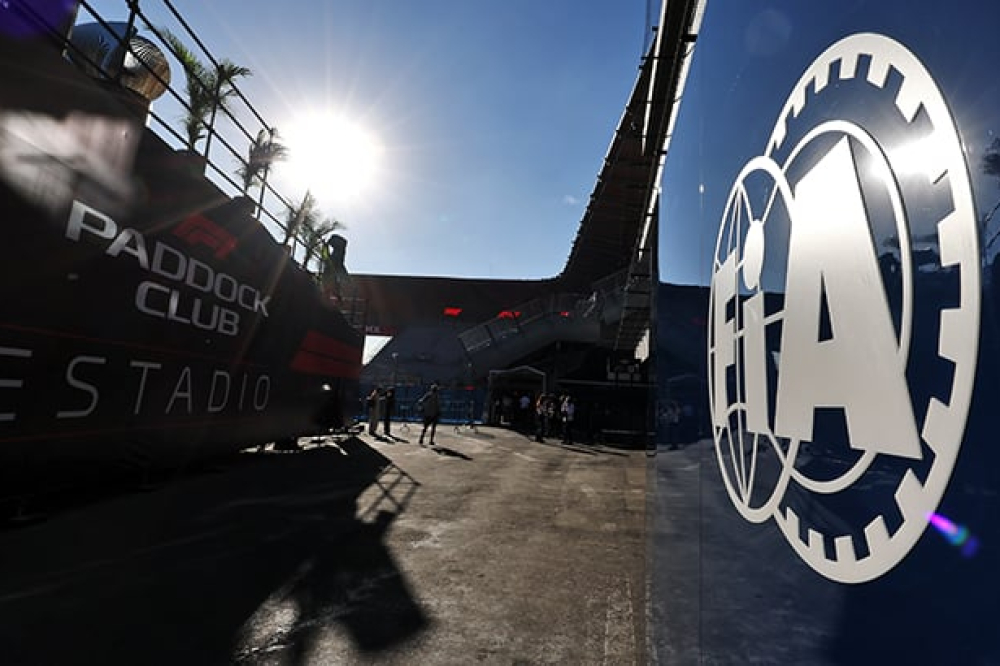 La FIA sous pression : une candidate porte l’élection en justice !