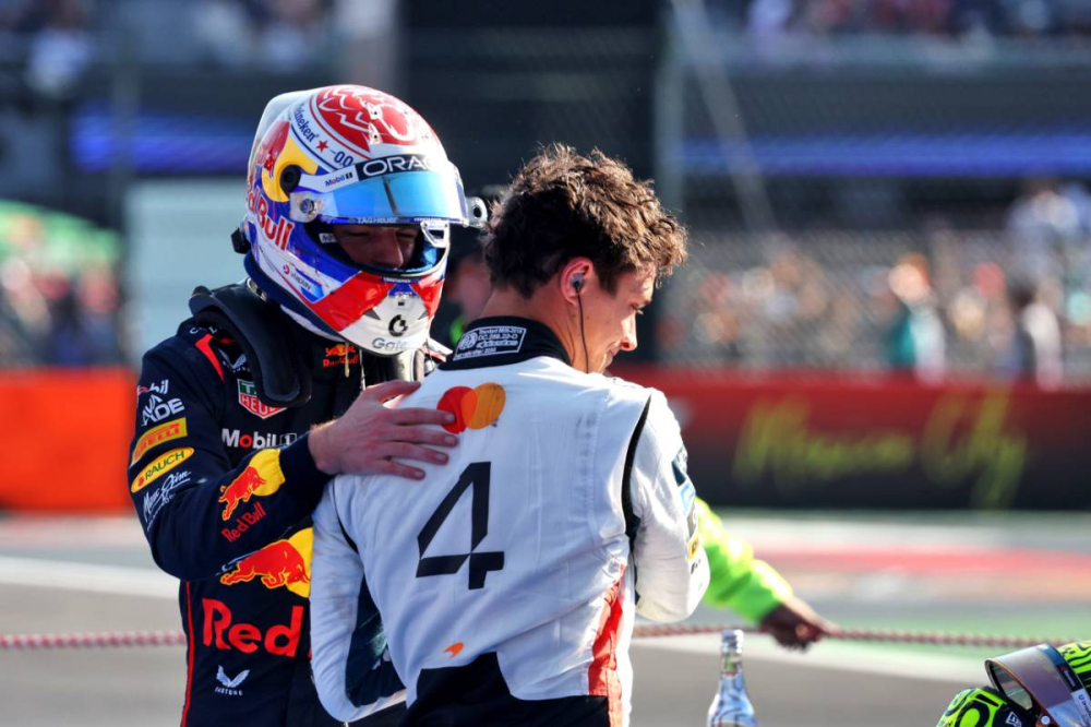 Verstappen remonte et rassure Helmut Marko : le titre reste possible