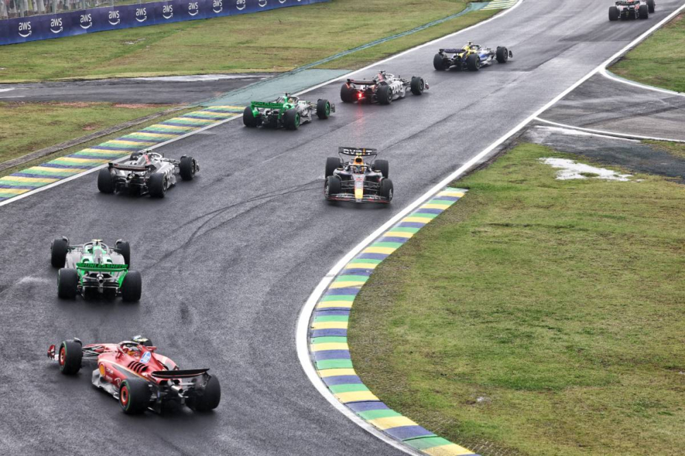 La pluie au Brésil, l’arme secrète de Max Verstappen pour relancer la course au titre ?