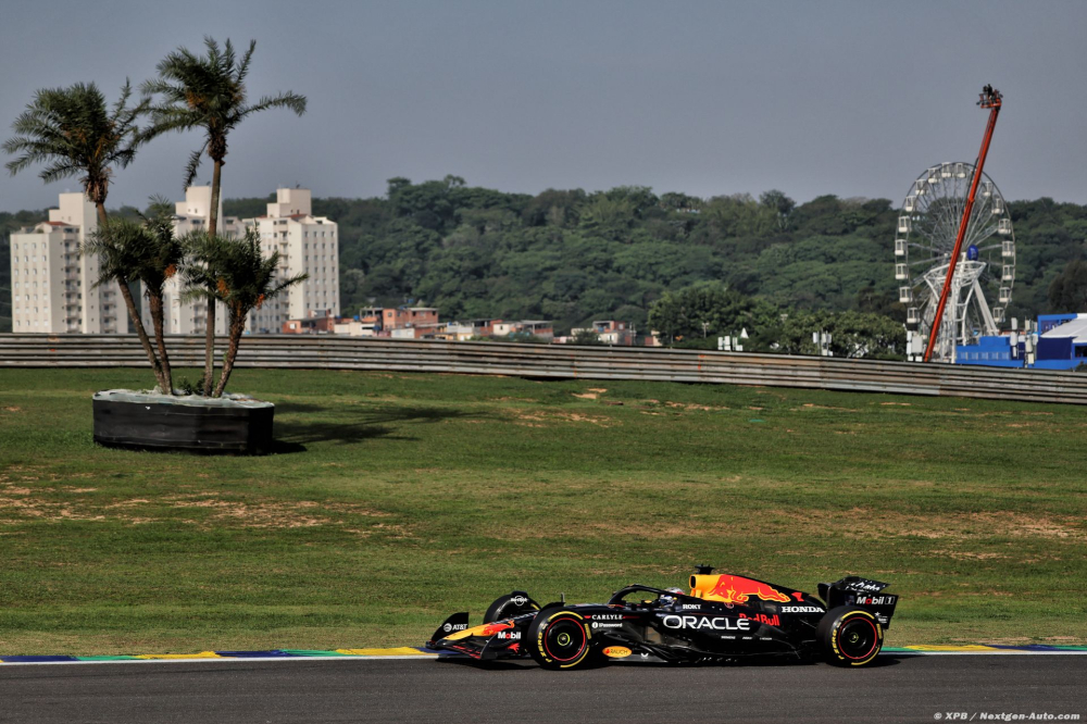 Les deux pilotes Red Bull 'manquent d'adhérence' au Brésil