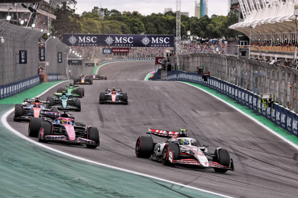 Ollie Bearman encore dans les points, Esteban Ocon toujours malchanceux