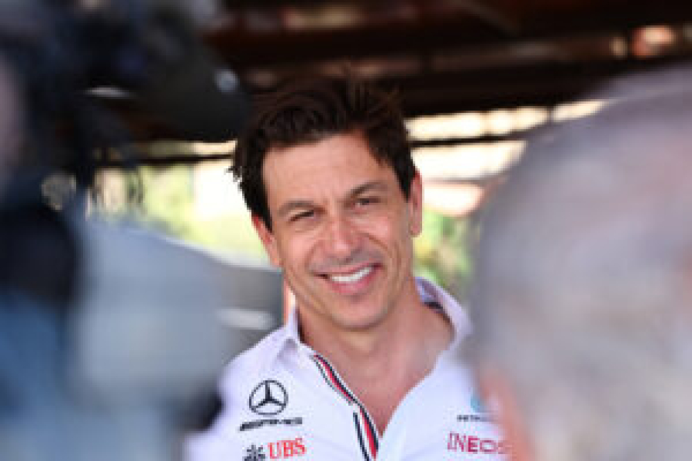 Toto Wolff en discussions pour céder une part minoritaire de Mercedes, vers une valorisation record