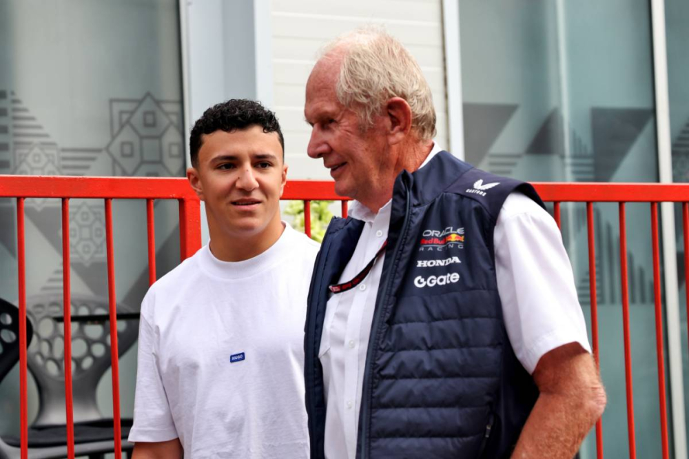 Helmut Marko encense Hadjar et met la pression sur Lawson