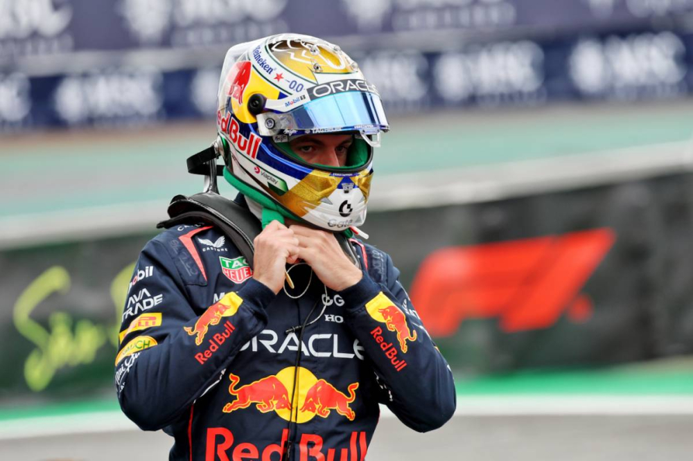 Verstappen sous pression : Jenson Button annonce un tournant décisif à Las Vegas