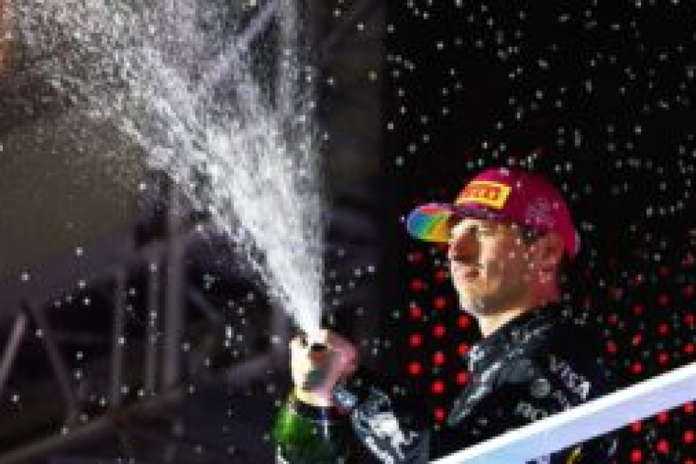 Jenson Button exhorte Verstappen à profiter des difficultés annoncées de McLaren à Las Vegas