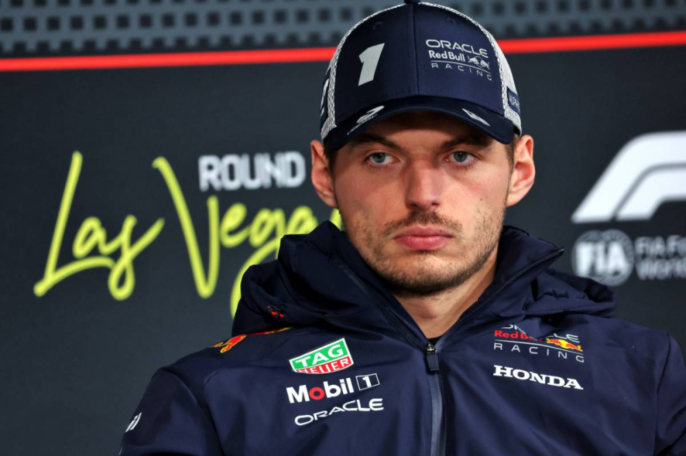 Max Verstappen frappé par un coup dur chez Red Bull