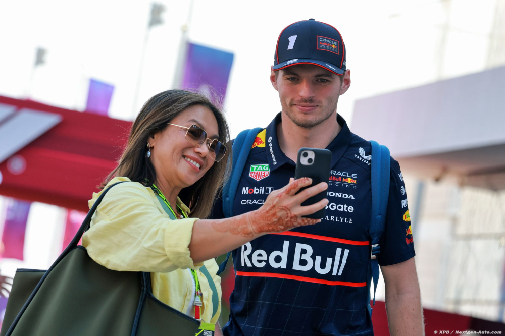 S'il y a bien quelqu'un 'qui peut le faire', c'est Verstappen selon Arnoux