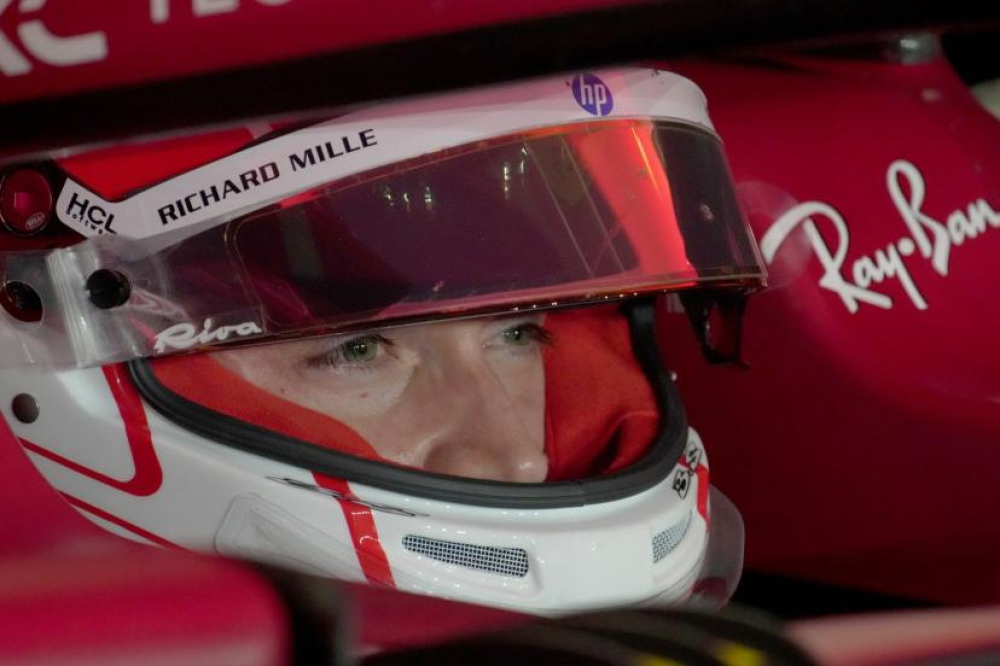 Charles Leclerc après sa 10e place lors des qualifications du GP du Qatar  : « C'est déjà un grand défi de garder la voiture sur la piste »