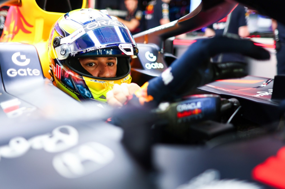 Hadjar a pris ses marques chez Red Bull... en attendant janvier !