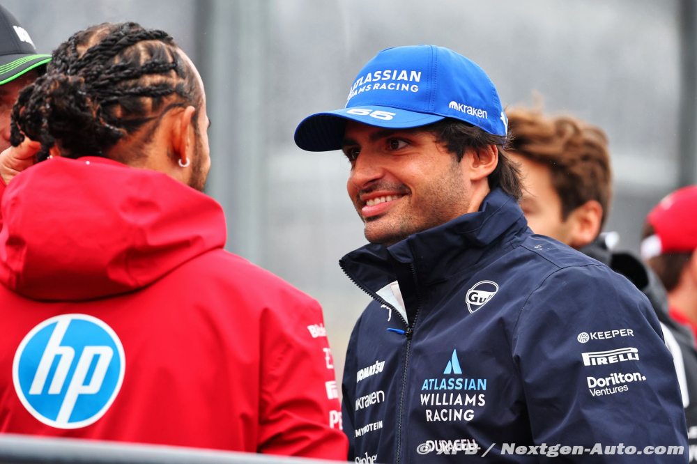 Sainz 'ne se satisfait pas du tout' des difficultés de Hamilton chez Ferrari
